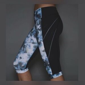 Lululemon Stop At Nothing Crop Reflective Tie-Dye Luxtreme Leggings, size 10